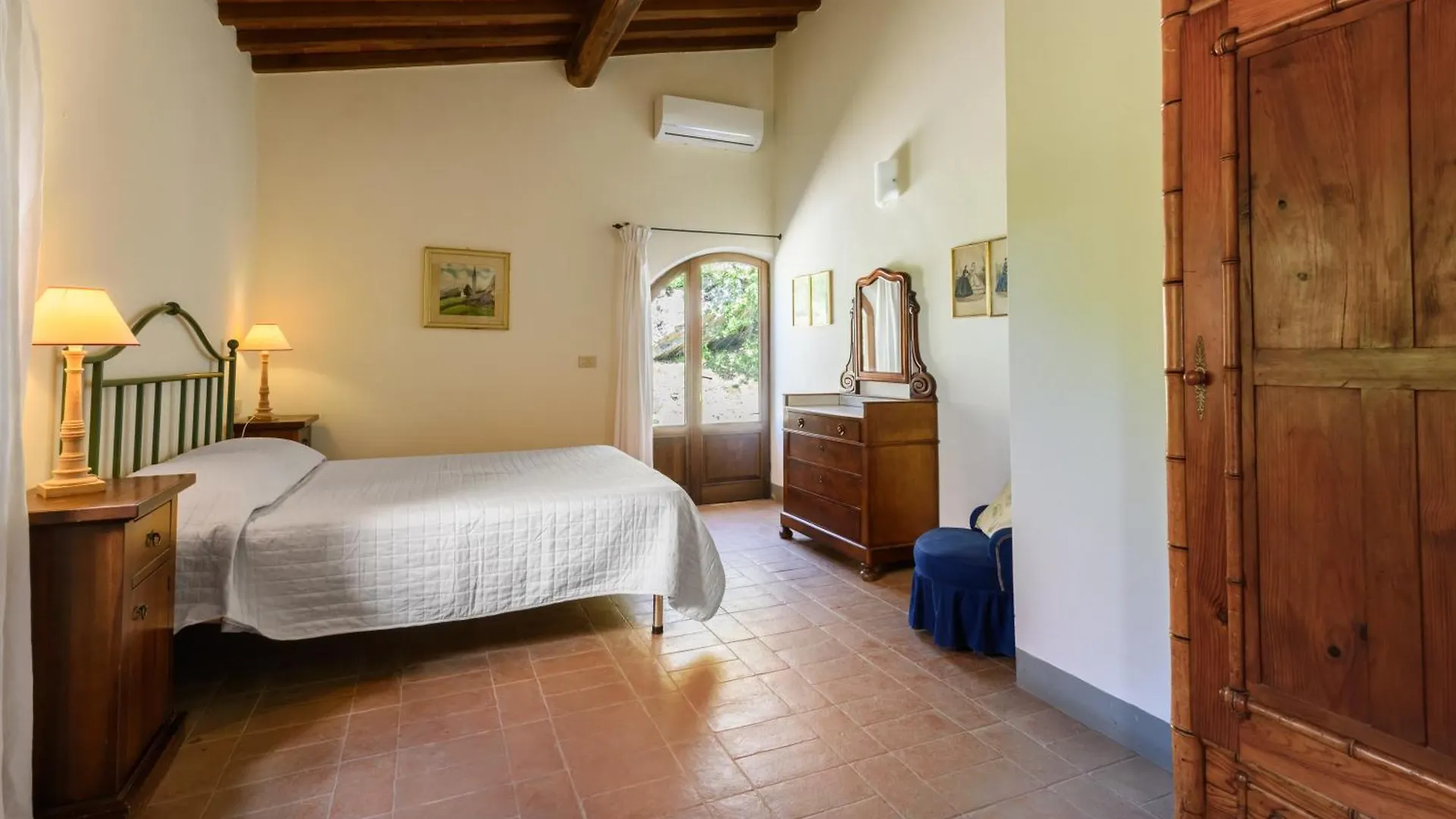 Villa Cavallari By Mmega Radda in Chianti Italy